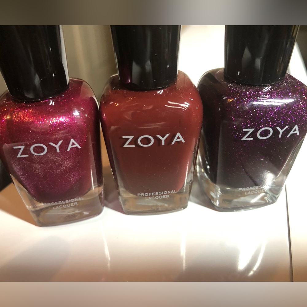 3 zoya Payton, Claire and Britta